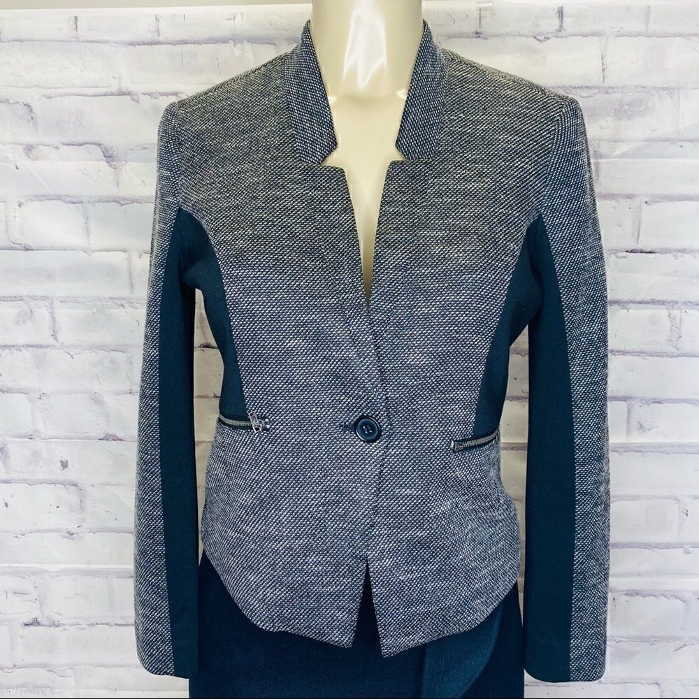 Halogen grey and black one button blazer